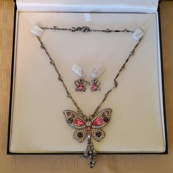 Necklace and Earring Set - Picture 2 of 3